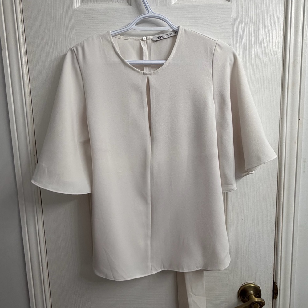 Zara Cream Flutter Sleeve Blouse Women's XS Keyhole Tie Back Romantic Boho Chic